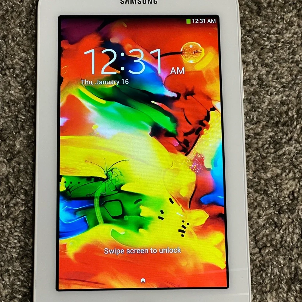 Samsung White Tablet Sleek Design Vibrant Display